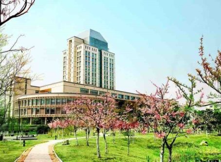 Học bổng trường Đại học Giang Nam