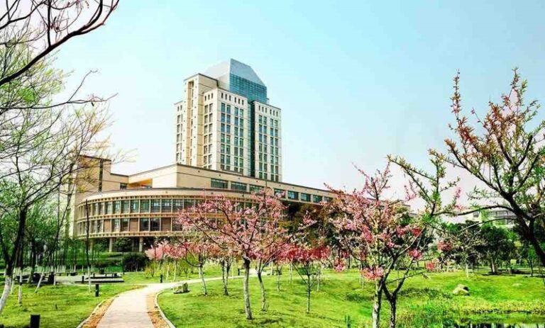 Học bổng trường Đại học Giang Nam