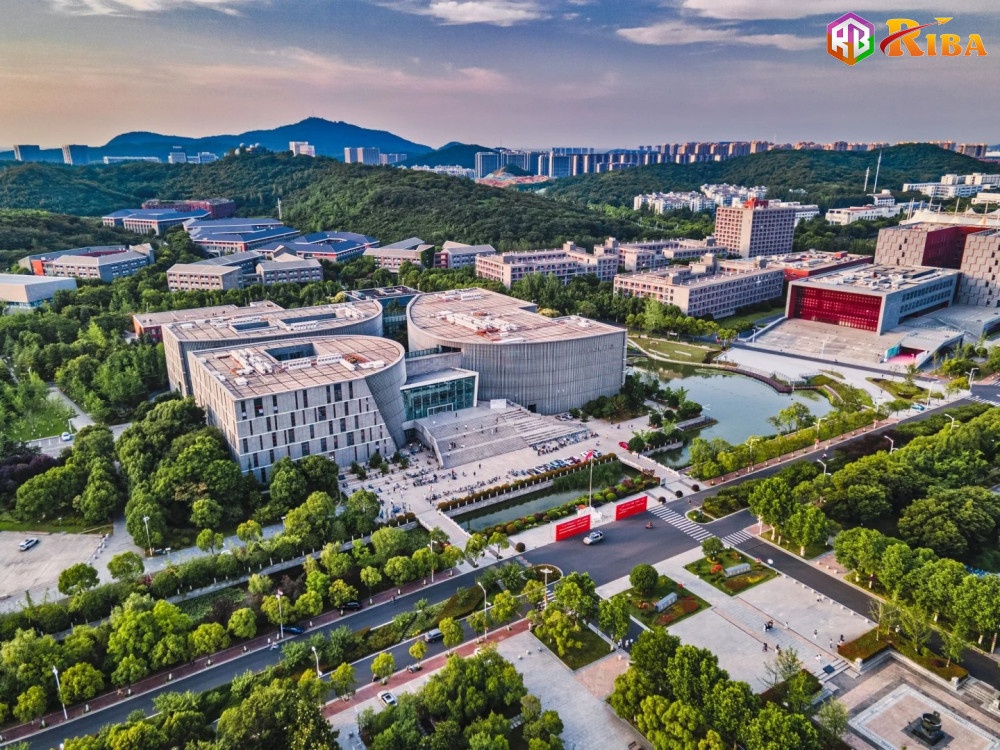 Top 10 trường tổng hợp tốt nhất tại Trung Quốc 7 - Riba.vn Đai học Nam Kinh
